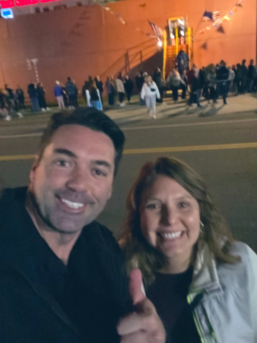 DanielFanning's tweet photo. Fun afternoon w/the kids in Canal Park, followed by date night with my beautiful wife. We enjoyed seeing @ticket2paradise. Canal Park and downtown Duluth have been bustling all day, tons of locals and tourists out enjoying Duluth on a beautiful day. #Duluth #MEAWeekend https://t.co/XE7usx62lY