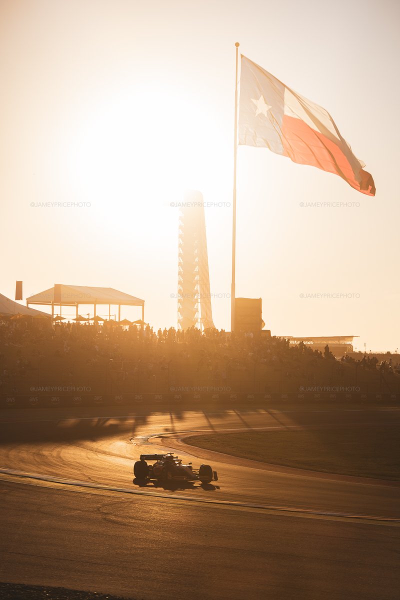 jameypricephoto's tweet photo. Vote to make *all* F1 sessions run later in the day. All in favor...retweet!

Enjoyed today a lot. Busy busy with Masters Historics and F1 sessions, but it was FUN. Let's run it back tomorrow!

#USGP #Maxverstappen33 #TeamLH #DanielRicciardo #Mclaren #LewisHamilton #F1 #Formula1 https://t.co/KN5wGWV1ZJ