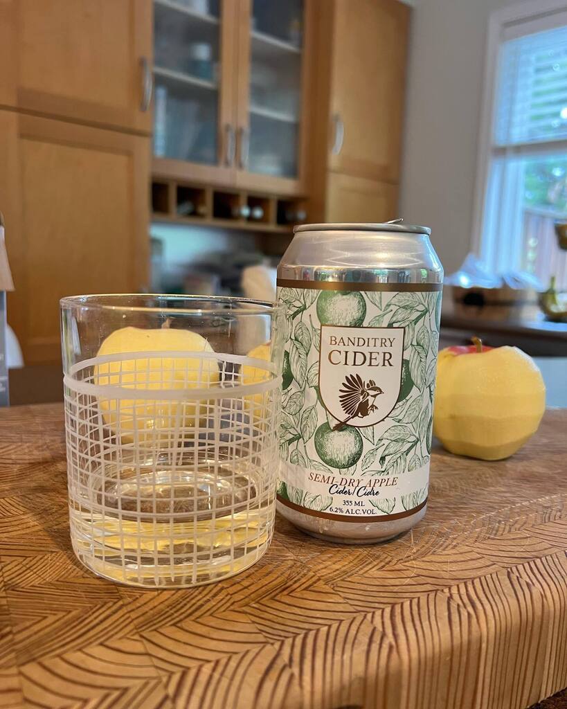 I may have been drinking cider this afternoon while baking apple pies. So yummy! If you haven’t been to Banditry on the Sunshine Coast, I’d highly recommend it. I’m not a huge cider person and fell in love with this cider.  #fridaytreat #fridayvibes #aut… instagr.am/p/Cj_wEGCJ_XT/