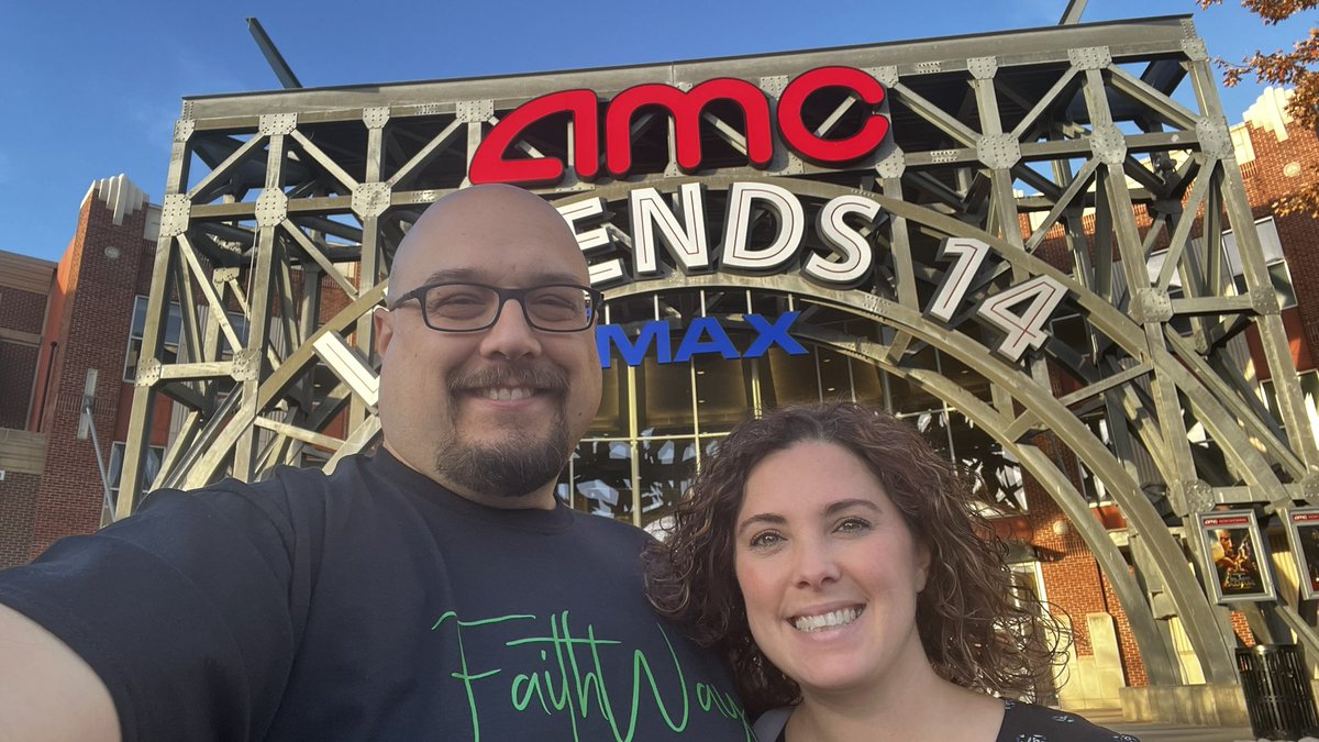AndySchelling's tweet photo. Date night! https://t.co/mNimdz6eue