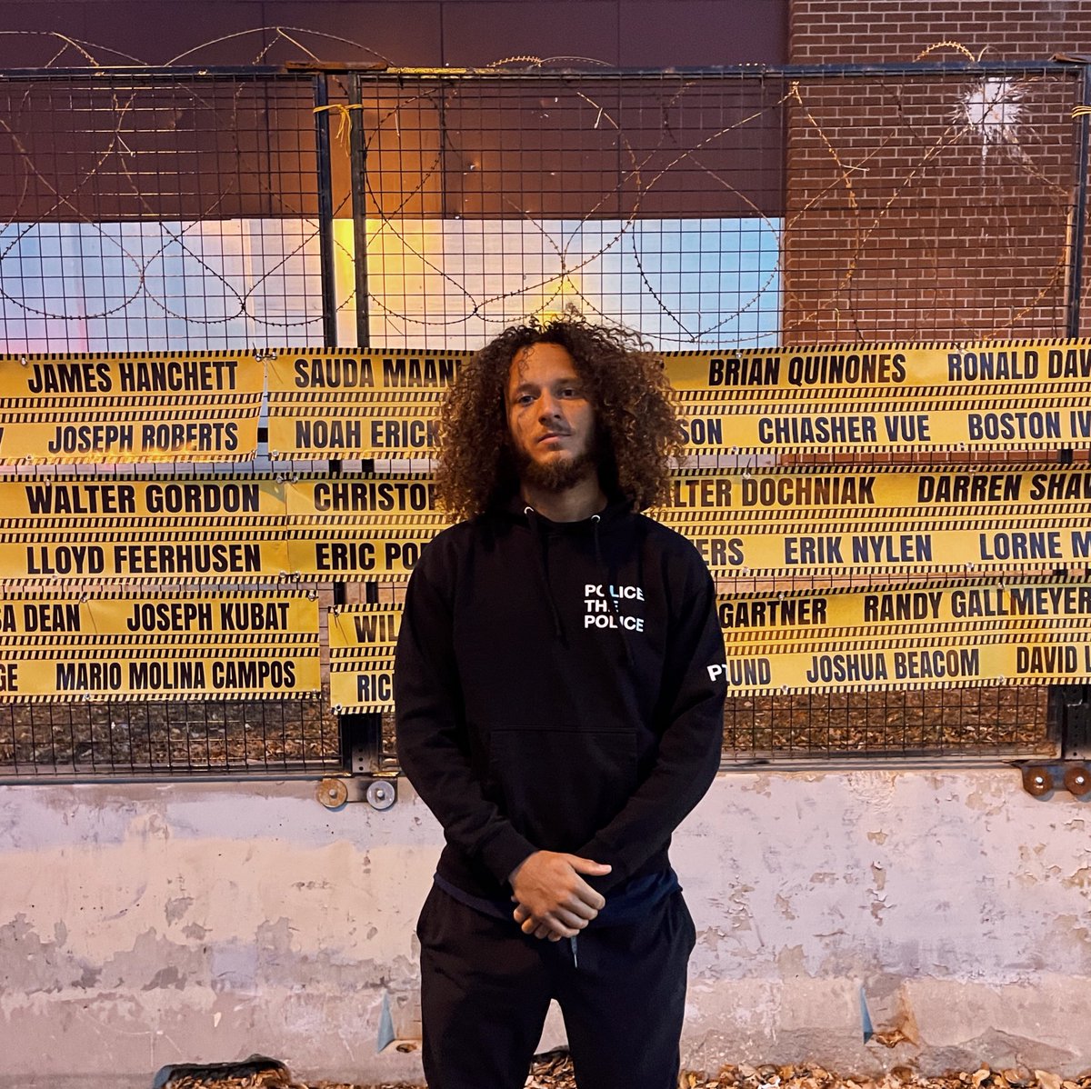 Behind me are names of ppl murdered by Police in MN

the 3rd Precinct Minneapolis
1st US police precinct to be burnt down
 
I personally know multiple of these peoples families. Smfh 

#blm #blacklivesmatter #minneapolis #policebrutality #policeaccountability #policethepolice https://t.co/bwCcaMzk0X