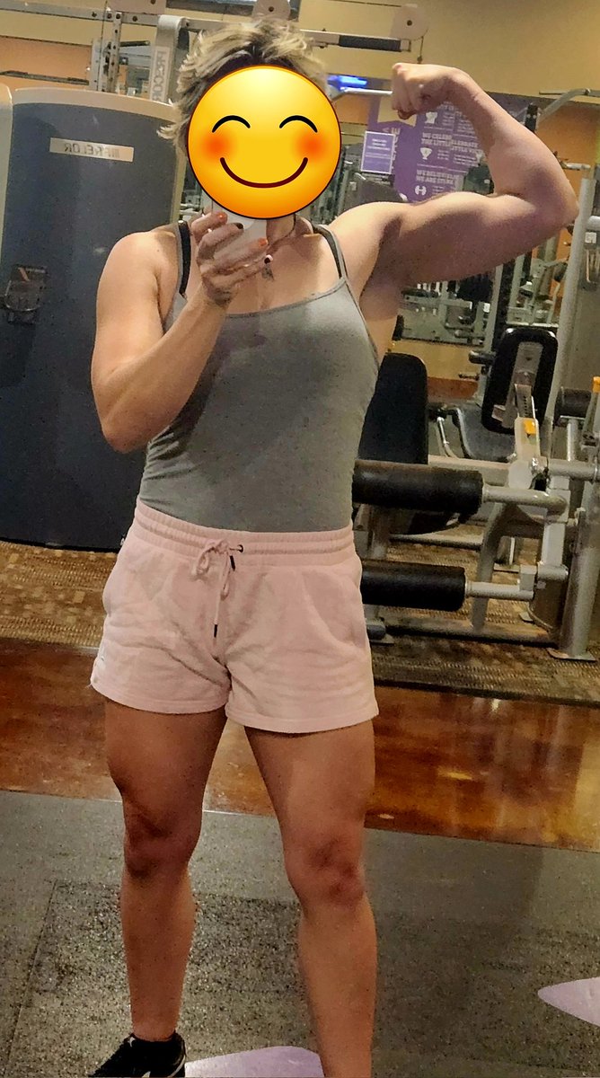 QueefyB's tweet photo. Working out at 2am after an 11 hour shift then posting selfies to tweeter when everyone is asleep and nobody will see them
Because I can https://t.co/F1vuK7oJoH