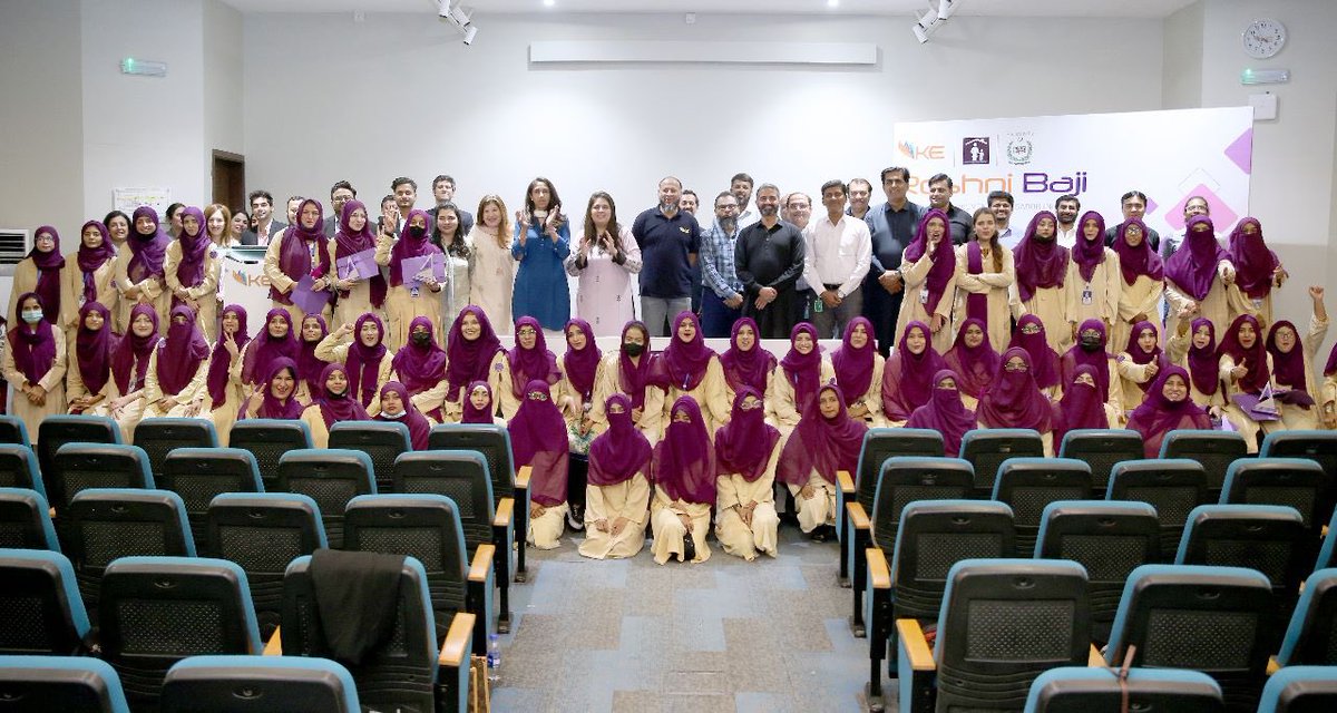 joincfcpk's tweet photo. Congratulations to 2nd cohort of 60 Roshni Baji's on program completion and becoming SBTE certified electricians. Roshni Baji Programme is in line with #NEPRA's #CSR vision of #PowerwithProsperity. #GuarantCo @KElectricPk
#Diversity #WomenEmpowerment #RoshniBaji #CFC https://t.co/O3QcFEEKB8