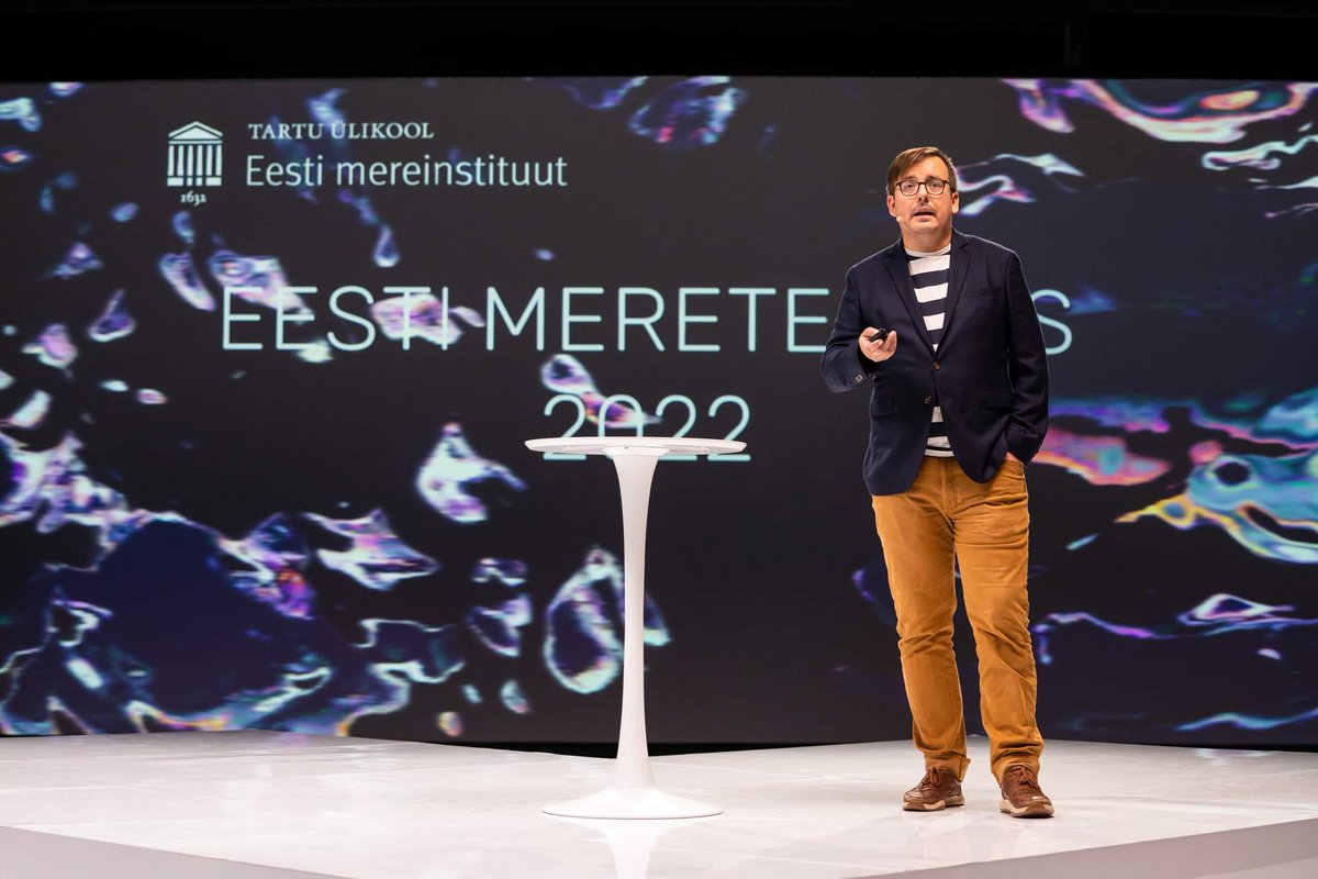 TuulSeppLab's tweet photo. .@RKreitsberg talking about cancers in wild animals yesterday at the Estonian Marine Science conference! :) Congratulations Randel! https://t.co/ON2Cko9Zv1