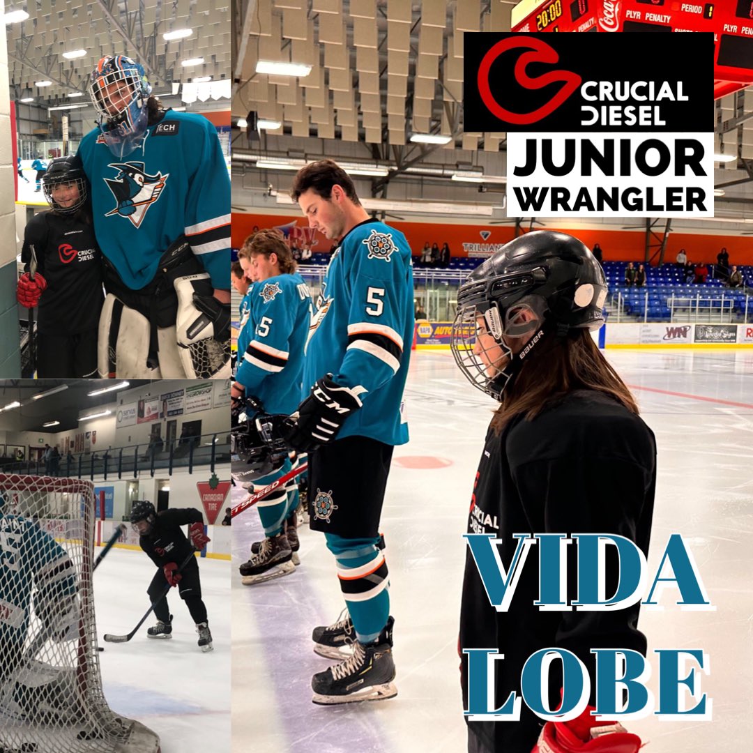 WranglersHockey's tweet photo. This might be the best part of the job. Thanks for keeping the boys in line tonight Vida! #jrwrangler https://t.co/eNGVmrh1GA