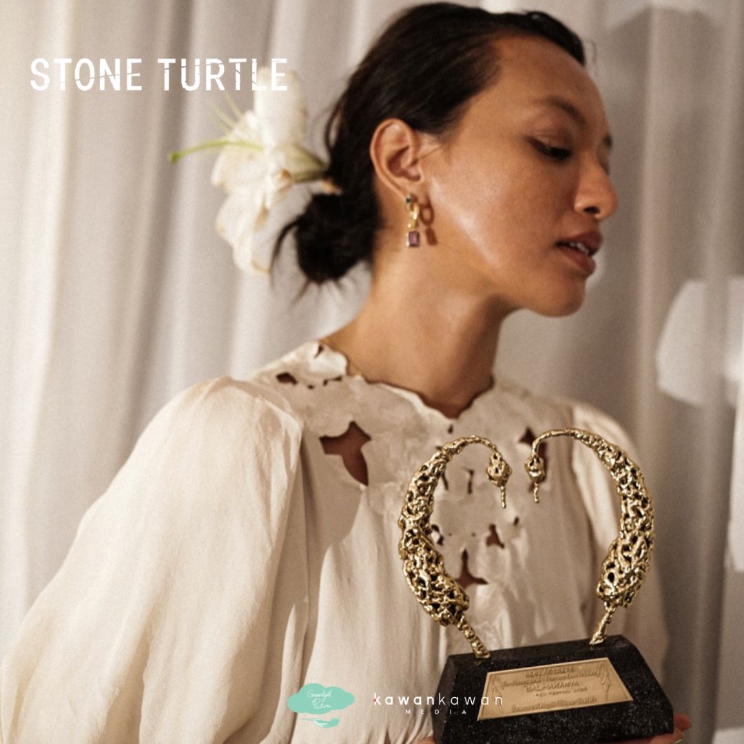 avatara88's tweet photo. Selamat, hearty congrats buat @AsmaraAbigail yang meraih Best Actress di ajang Bali Makarya Film Festival2022 untuk Film #Stoneturtle. What an achievement, u deserve it! https://t.co/eGqV7fkn06