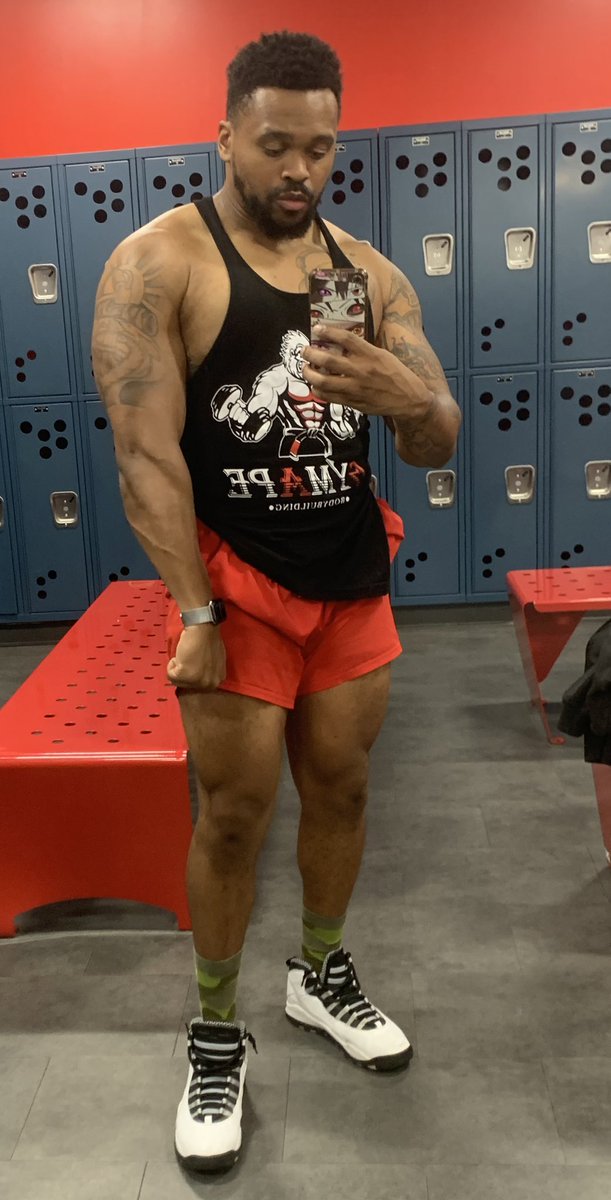 Smiley_24_'s tweet photo. Just wanted to say something really quick. I am officially down to 209 lbs. I haven’t been down this close to 200 lbs since at least 2016… I’ve been around 230+ for the longest. Even though i lost all that weight, I’ve never felt stronger in more than just a physical way. https://t.co/iF0Ws720i9