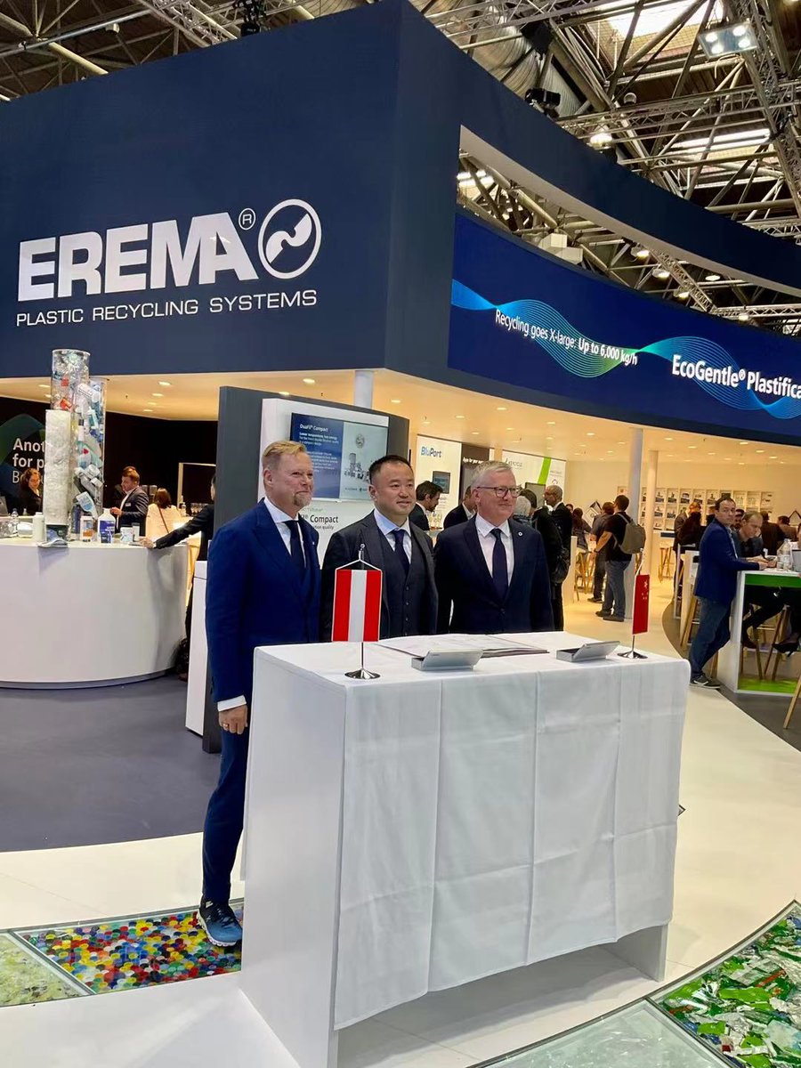IntcoPlastics's tweet photo. Mr Frank Liu, the Chairman of @IntcoPlastic, is attending #K2022 , and having an interview with the reporters, that is the largest plastics show in Düsseldorf, Germany.
#IntcoPlastic #K2022 #tradefair #event #packagingsolutions #foodpackagingsolution #beverageindustry #B2B https://t.co/cbrjQyPuHH