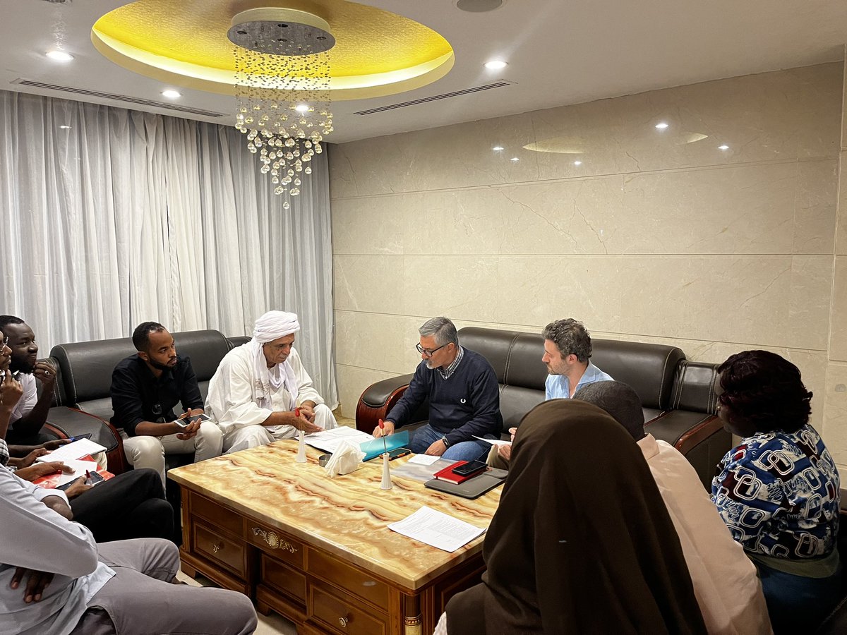 WaterResearchC1's tweet photo. Planning meeting in preparation for the Sudan’s local stakeholder meeting on BMPs evaluation &amp; site-specific brokerage
@WatDev1
@ASARECA https://t.co/niCXQjXARu