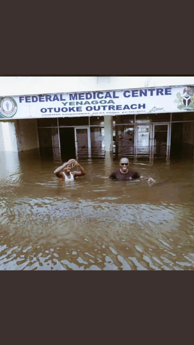 princesscutire1's tweet photo. I can't help but cry for my people...
People's home are fully submerged in flood...
Lord please come to our aid ๐ฅน๐ฅน๐๐
#PrayForBayelsa
#PrayForAnambra
#PrayForKogi https://t.co/Kic5zuAXQY