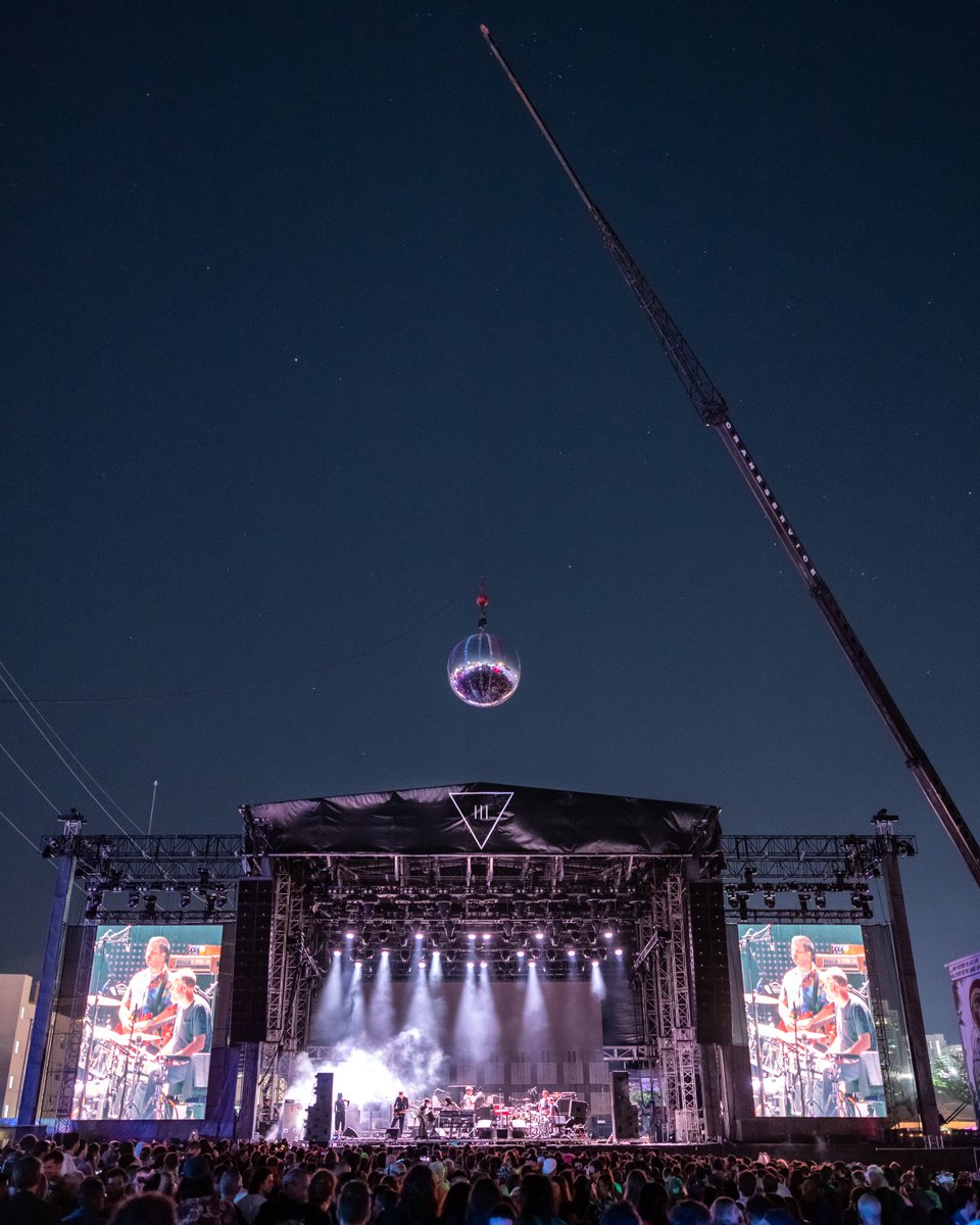 iiiPoints's tweet photo. Choose your fighter 😏
#OuterSpace #MindMelt #MainFrame #Isotropic https://t.co/CLSd4Q7vWm