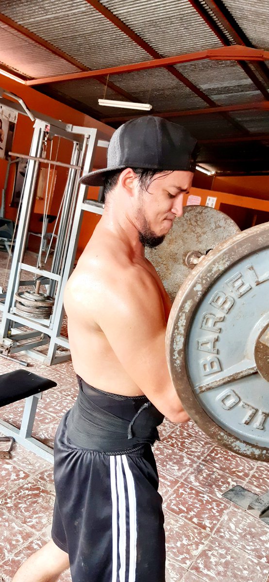 Quiero volver a ese estado de ánimo,a esas ganas de entrenar día y noche a esa motivación a ese cuerpo, a esa vida, quiero volver a ser yo 🥺🔥