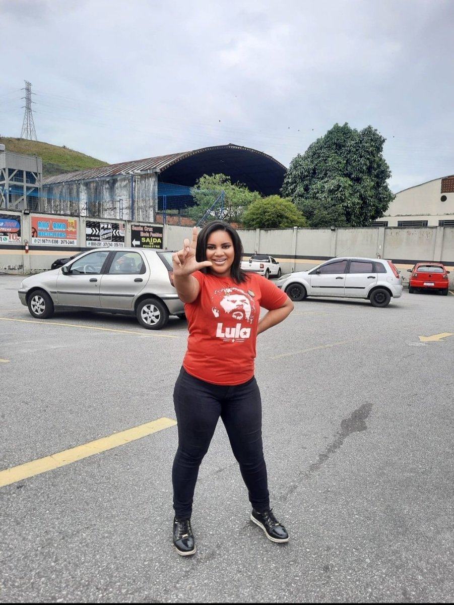 Sempre á esquerda! ❤️⭐️
#LulaPresidente1⃣3️⃣