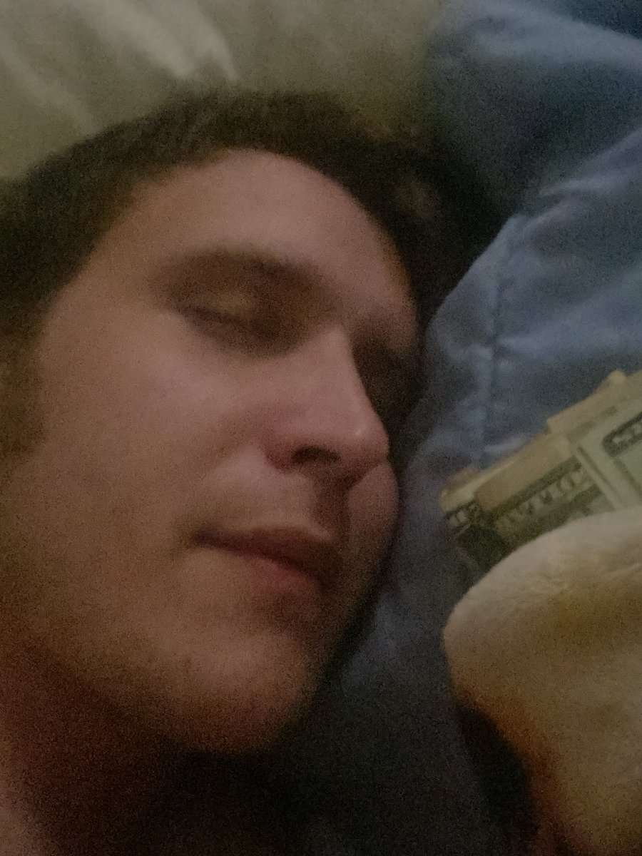 DomainsVvs's tweet photo. @HillaryClinton @byLine Now I will sleep with my small large amount of money that I didn’t pay the towing company that everyone else would have to pay more of and wish I had a cash to XVG ATM machine in my room to make the money even more good and such. https://t.co/IO4tVpQM24