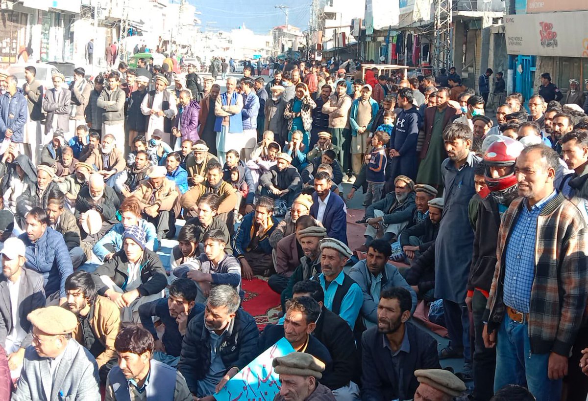 SajjadKargili_'s tweet photo. People of #Baltistan are protesting against the Government of #Pakistan   for imposing illegal taxes, forcibly occupation on natural resources and electricity crisis in the region etc.

We express our solidarity with the people of Baltistan for their justified demands. https://t.co/Om7YeKOsbK