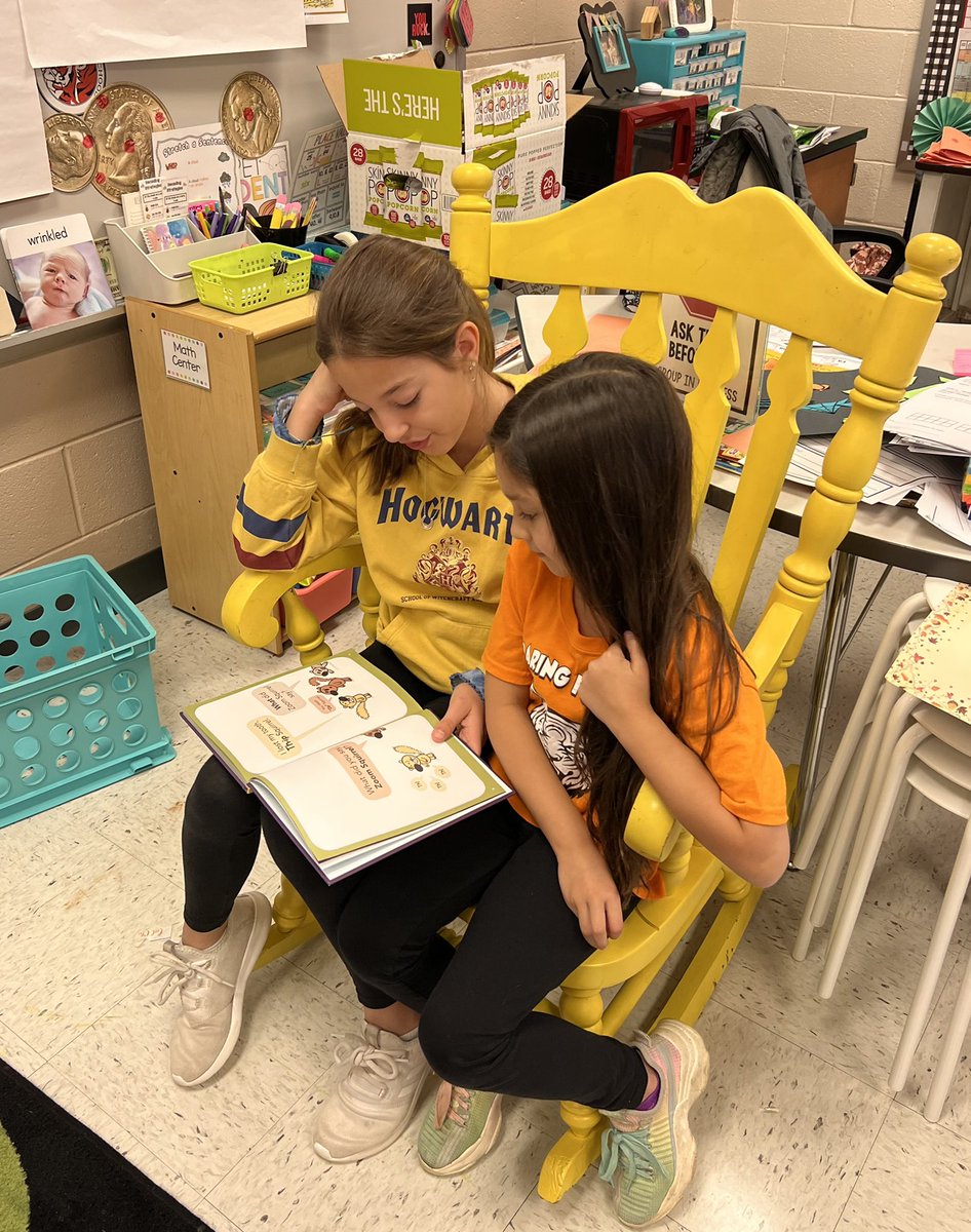 Lsteinbrunner82's tweet photo. Book Buddies today with our 5th grade friends from Mrs. Querry’s class. #NokesvilleTigers https://t.co/2vkAaW1u7r
