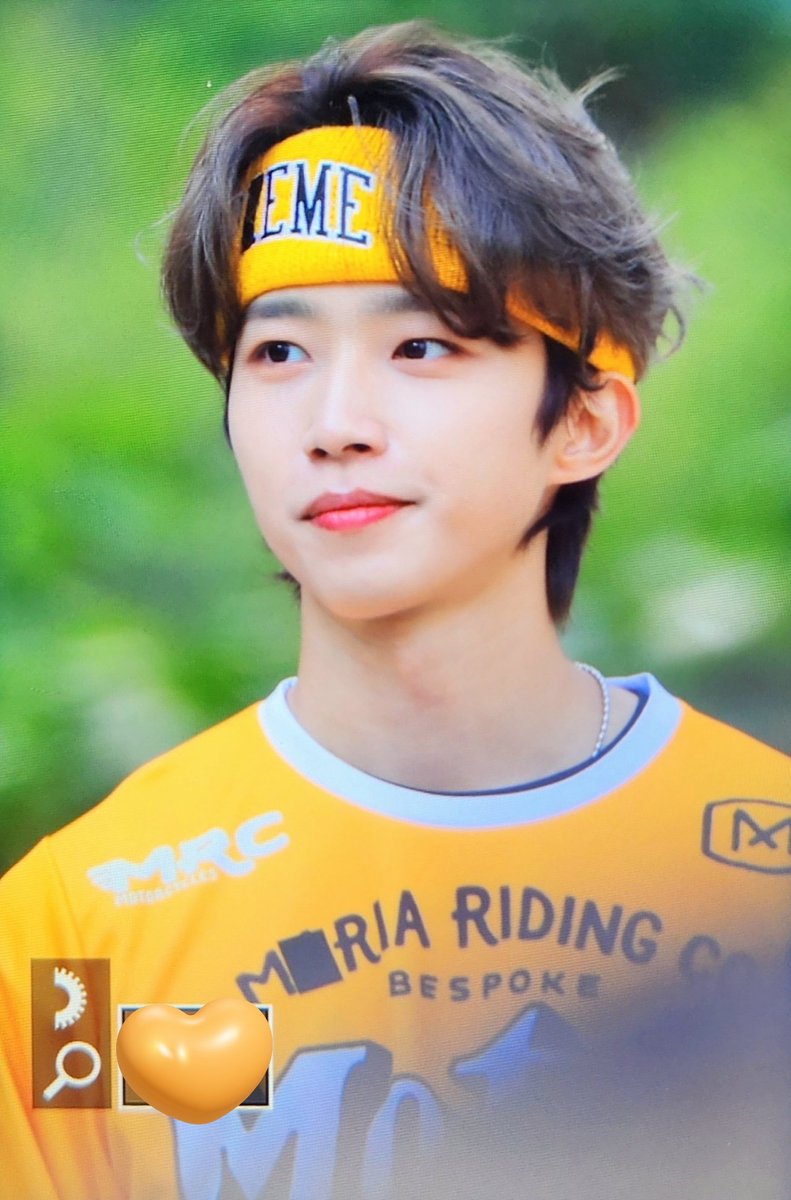 ds_960409's tweet photo. 221022 💛💛💛

#서동성 #seodongsung #엔플라잉 #NFlying https://t.co/g0fL9nlxJh