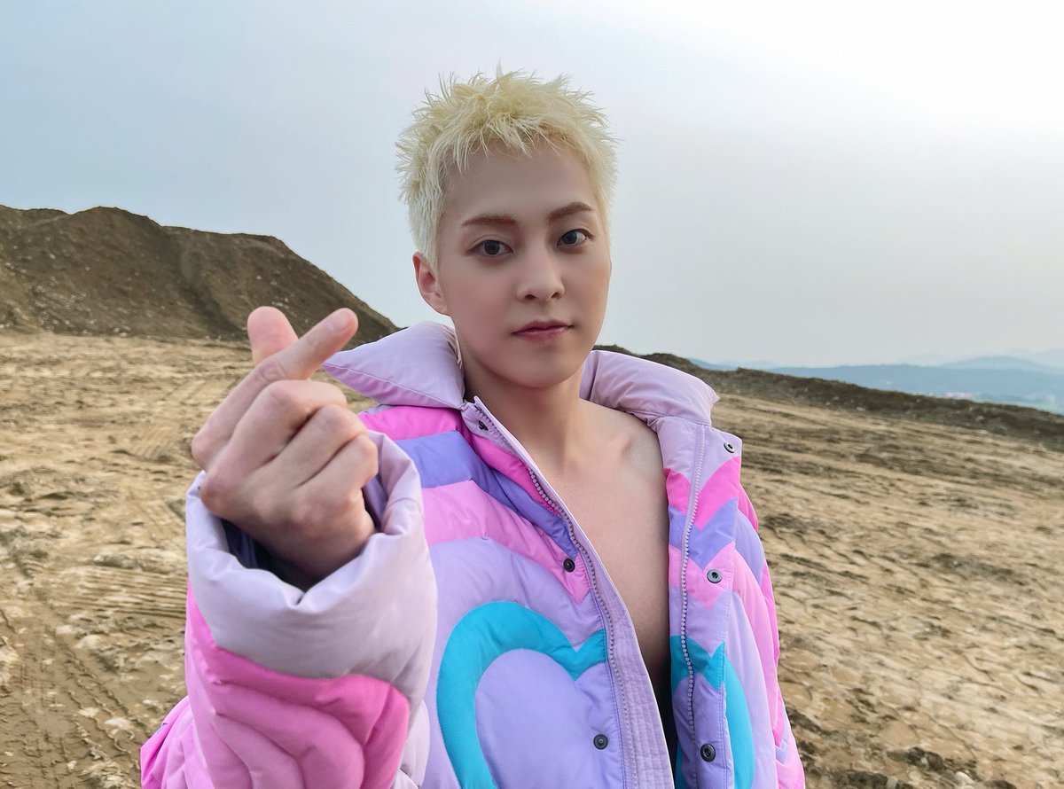 xiumin looks (@xiuminlooks) / Posts / X