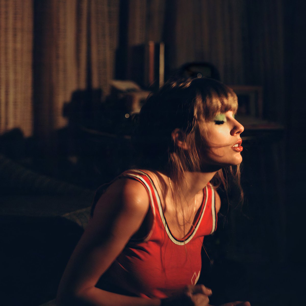 hourlyswift's tweet photo. https://t.co/kEEdaw7Cw2