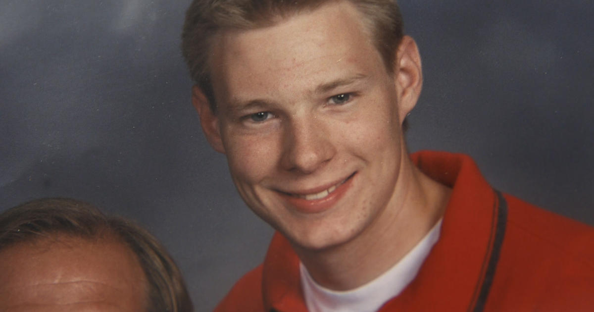 WCCO's tweet photo. Detectives need help identifying people in photos found on Josh Guimond's computer nearly 20 years after his disappearance https://t.co/4O6IGhIkb0 https://t.co/egBwzUW2sC