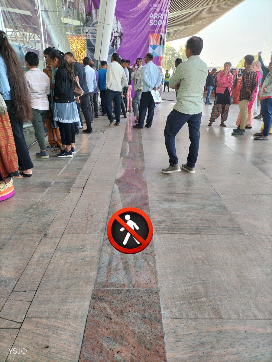 GarhatoursAmd's tweet photo. @ahmairport @AAI_Official 
Kind attention watch your step on slippery marbal at International Airport of Ahmedabad, you may land at the hospital. https://t.co/110VUn6lOv