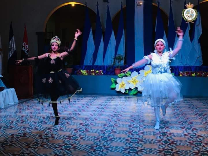 #Nicaragua Con un espectacular derroche de Danzas y cantos nacionales,se inauguró esta tarde la Casa de Cultura 'Jorge Navas Cordonero',en la gran Sultana,la bella ciudad de Granada. #UnidosEnVictorias #2022PuebloVictorioso