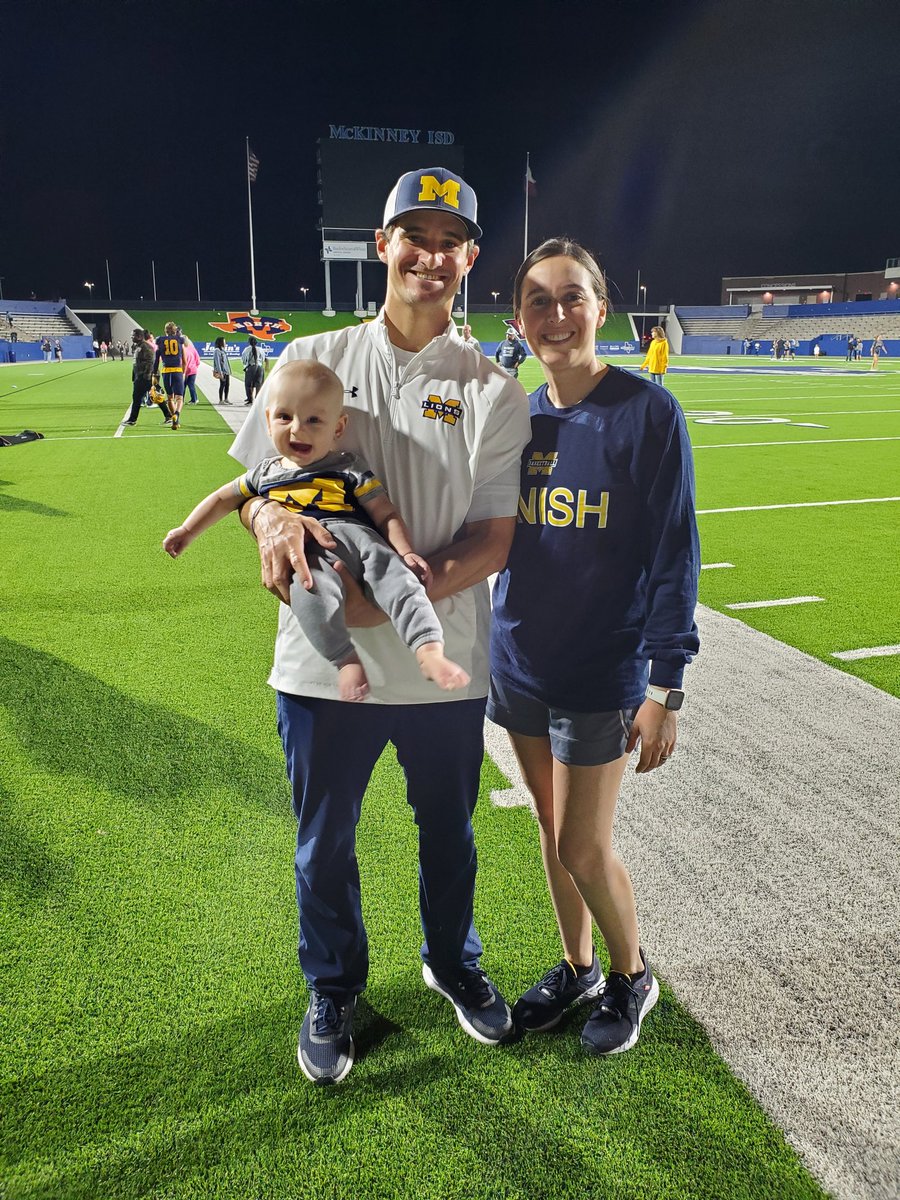 CoachLoy_Paige's tweet photo. Huge win tonight for McKinney High!! Congratulations @CoachLoyMHS. Hayes is pretty excited about playoffs. #MyMISD #WAWG 〽️ https://t.co/Pfc8uKkRo0