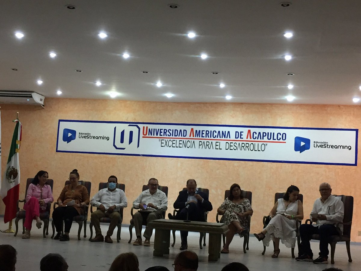 JuliaOr9's tweet photo. Conferencia en Homenaje a @PalKepenyesart .  Un momento de reconocimiento al Gran Escultor y Ser Humano.  Por siempre en nuestro ❤️ México/Hungría 
**Visita la Casa-Museo PAL Kepenyes, #Acapulco 
su musa y anfitriona  Lumi Dehesa Orozco de Kepenyes. https://t.co/G07OSwuyMN