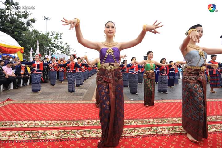 ฮาน่า สวยมากกกก #รำถวายพ่อปู่พญานาค