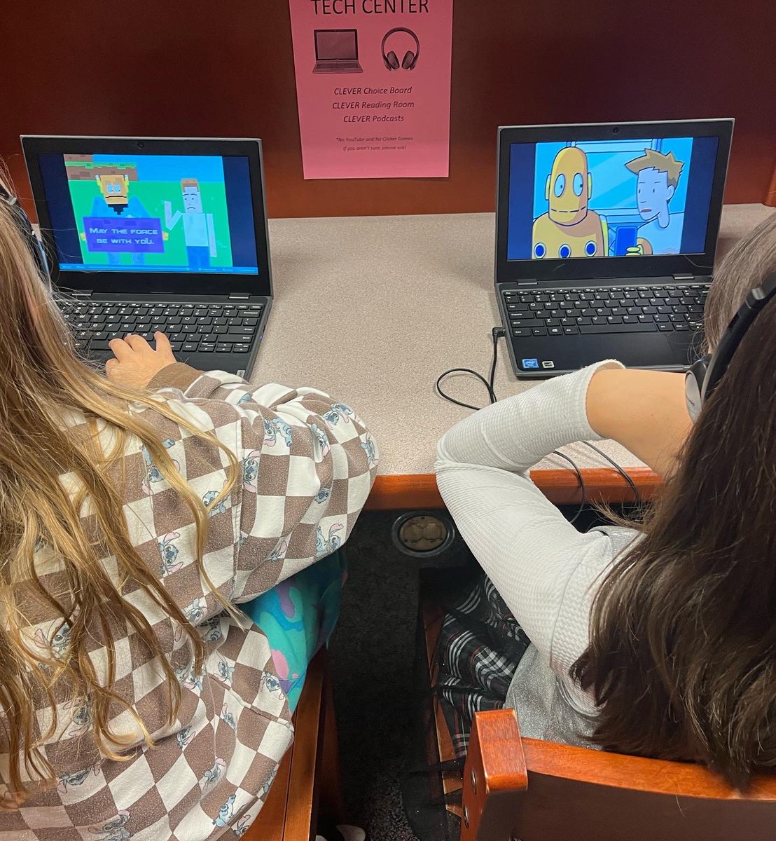 FalconBookMedia's tweet photo. Wrapped up #digitalcitizenshipweek with amazing @commonsenseorg materials, our featured book, Nerdy Birdy Tweets @areynoldsbooks. Our tech center highlighted digital citizen resources from #brainpop &amp; #googleinterland. Proud of our kids’ growth of self-digital awareness! https://t.co/dhNGMp5IEe