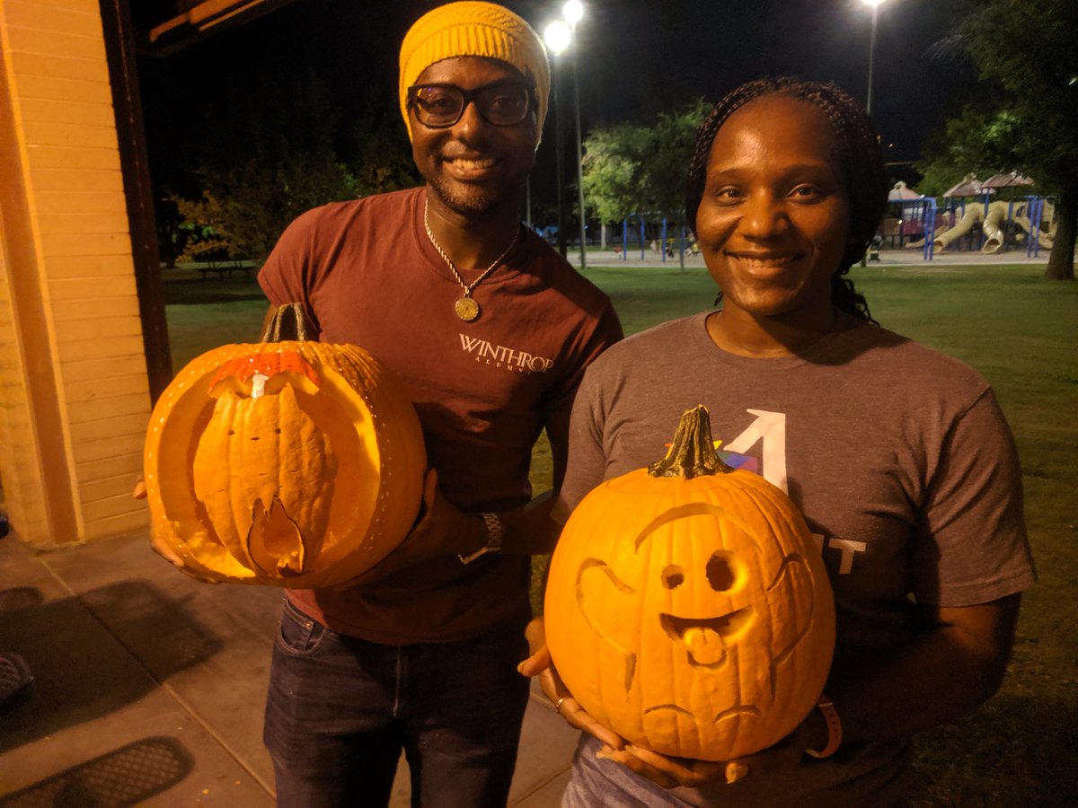 asupostdocs's tweet image. #postdocs pumpkin carving!!!