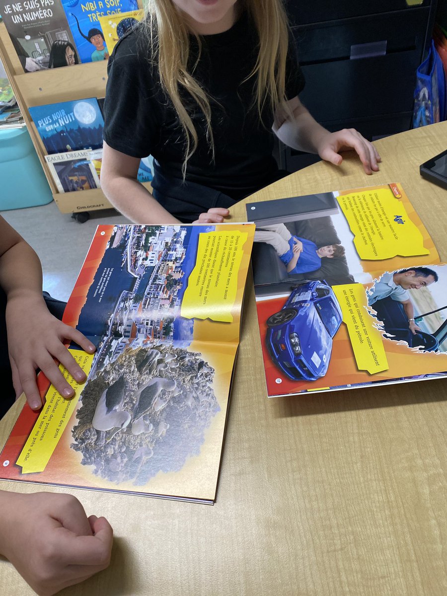 mlle_fsl's tweet photo. Some of our literacy centres from this week as we dive deeper into descriptive writing and paraphrasing what we learned from informational texts read during guided reading. #literacy #writingcentres https://t.co/JSWFeB9gQM