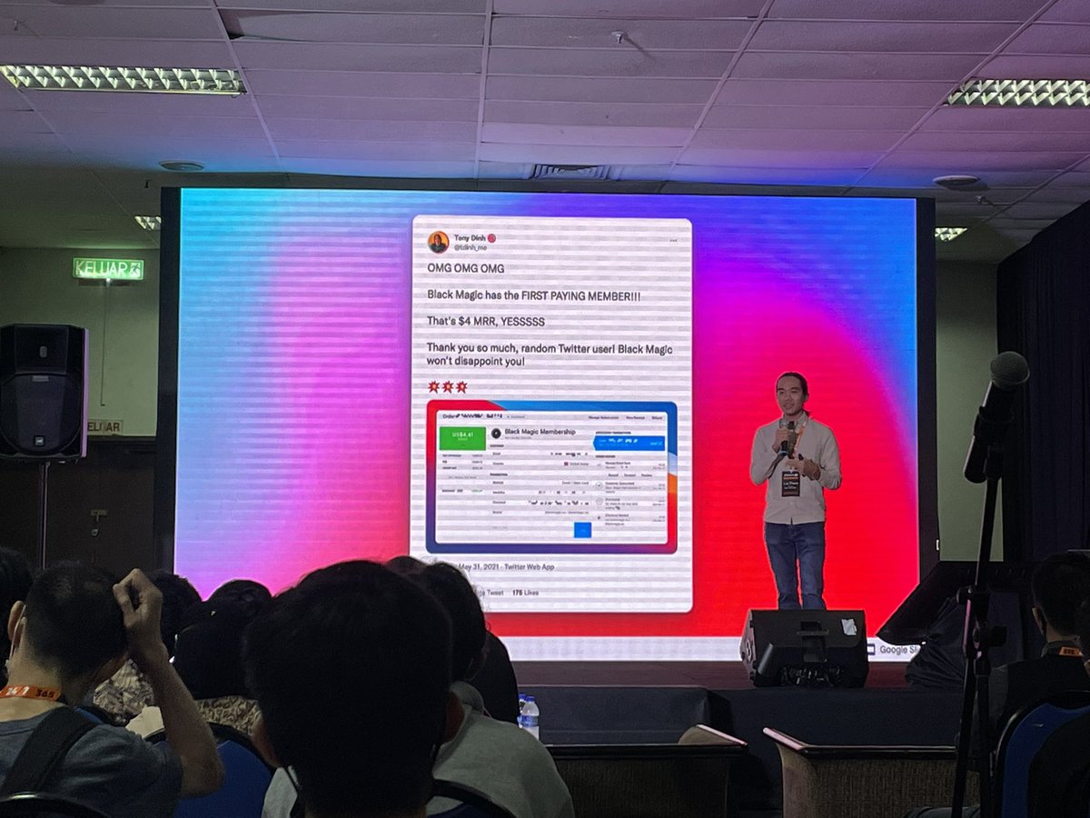 philipyoungg's tweet photo. Talk by @tdinh_me at @jomlaunch_asia https://t.co/LzEkfSurxz