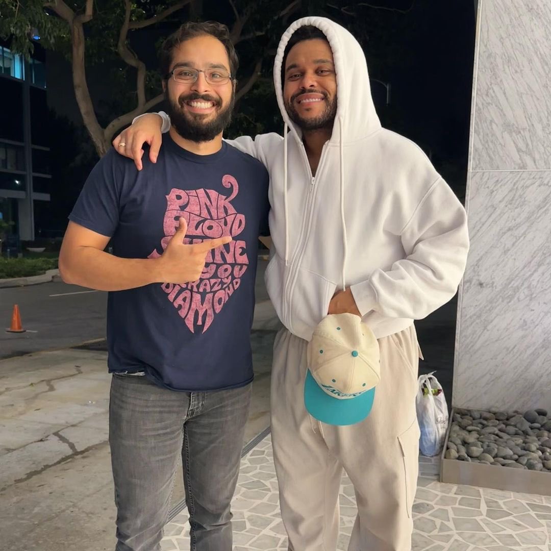 theidolupdates's tweet photo. From Saad Mansoor, The Idol’s Production Supervisor:

“Such a pleasure working with you on this long and challenging journey @theweeknd.
Your hard work and dedication to your craft is so refreshing.
Can't wait for the world to see The Idol @HBO
Shine on! ✨ ✨” https://t.co/7B6hXlYevS