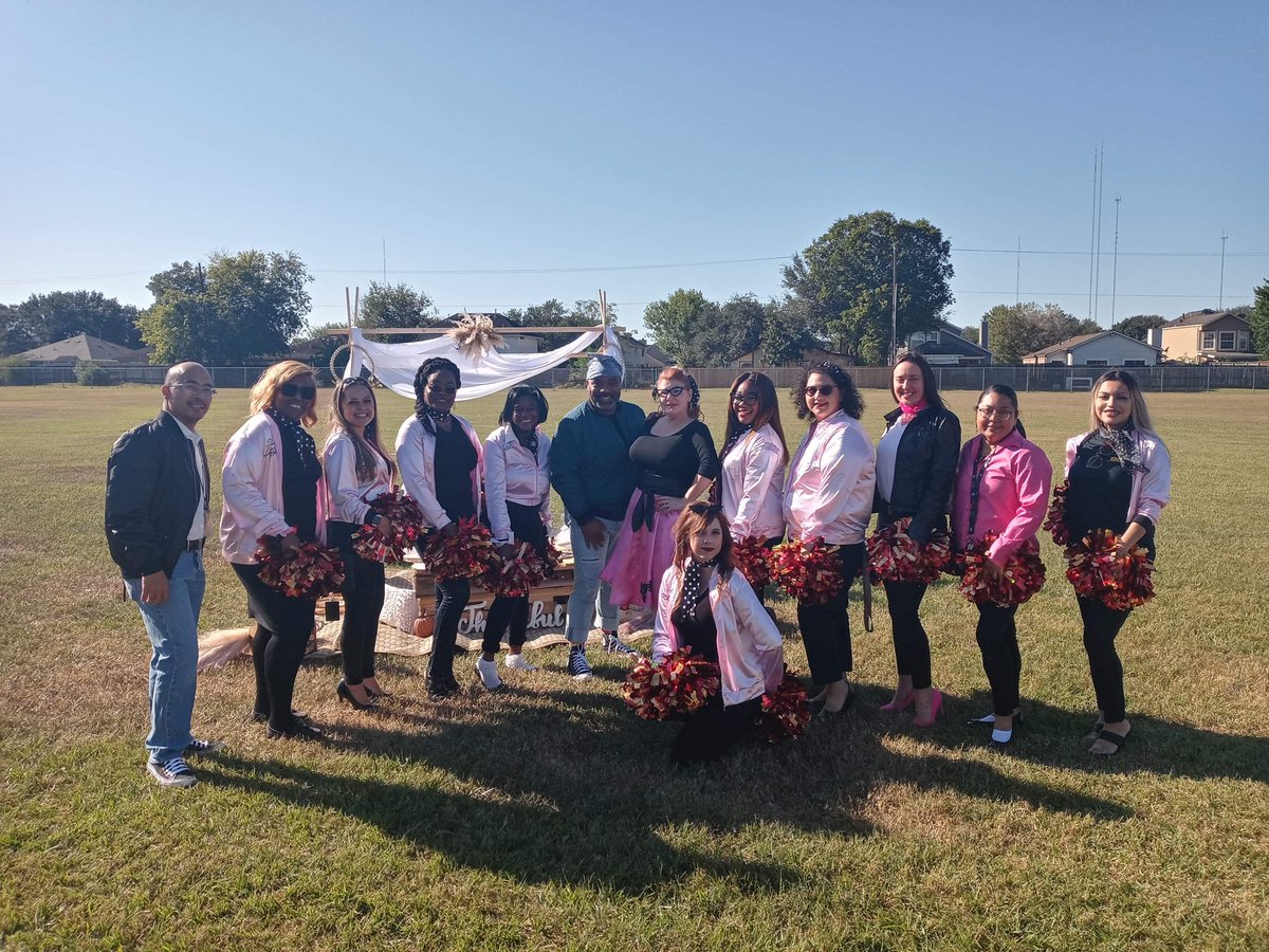 FTeachingwLove's tweet photo. 50th day of School 🐩 Our School is Lit!  @RGE_Rangers #RangerPride #KnowyourImpact @DrRivas21 @Teachersherryj @AZamora9213 @ms_lenzi @LiteracyEyes @txreading_diva @1ntervention1st @FBISD_MSD @FBEF_FBISD @DrKwabena @FortBendISD @FBISDSupe https://t.co/0tvHClPxpR