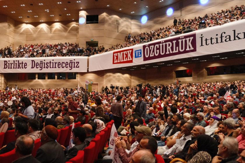 ✏️ Oğuzhan Kayserilioğlu yazdı | Egemenlerin çözümsüzlüğü ve halkın gücü #SendikaOrgYazıları sendika.org/2022/10/egemen…