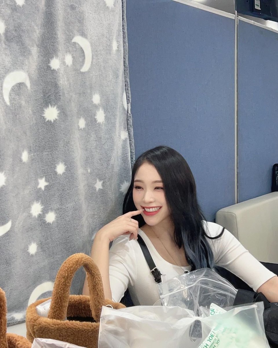 InsomniasBrasil's tweet photo. #DREAMCATCHER #드림캐쳐
#Dreamcatcher_VISION
#DreamcatcherComeback
#Apocalypse_FollowUs
#GAHYEON #가현 https://t.co/ZLZ6uXVILE