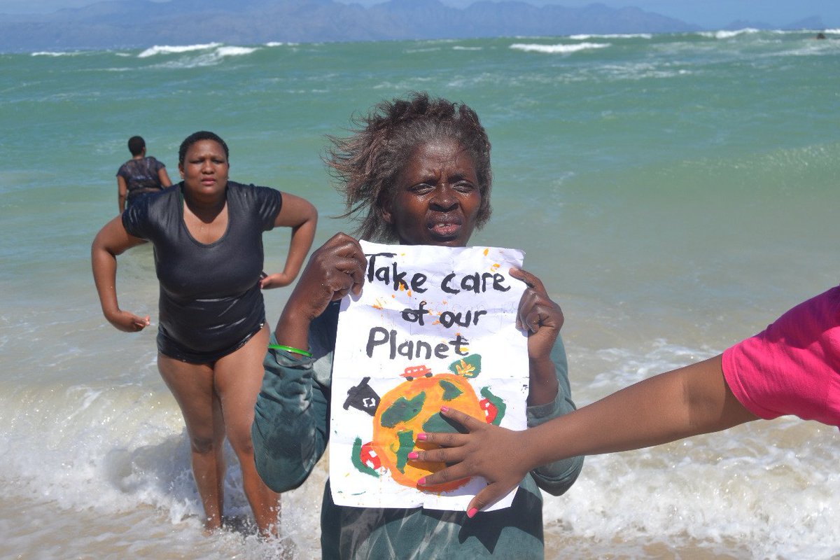 TheGreatPeople2's tweet photo. Between the 11-14th of October our Founder @ZintleK_deLange attended the #ClimateJustice #GenderAndDisability training facilitated by @WVLSouthAfrica @GenderLinks @CanHCZA . This week we transferred the information to our project beneficiaries. #Khayelitsha https://t.co/HVdhnABPEY