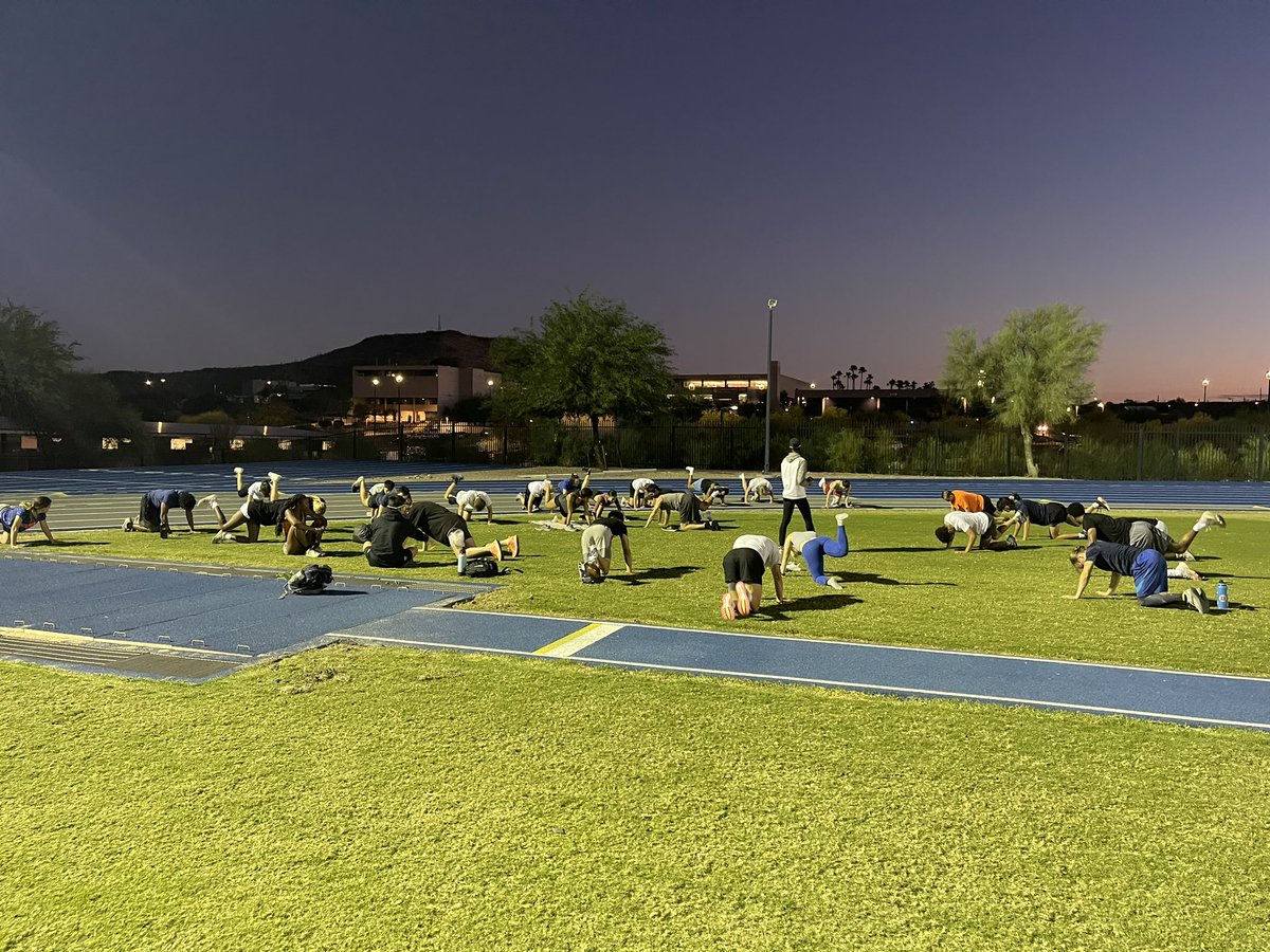 PimaTrack_Field's tweet photo. Great way to finish out the week!!! The beautiful Aztec Stadium https://t.co/vkFsaqwV3G