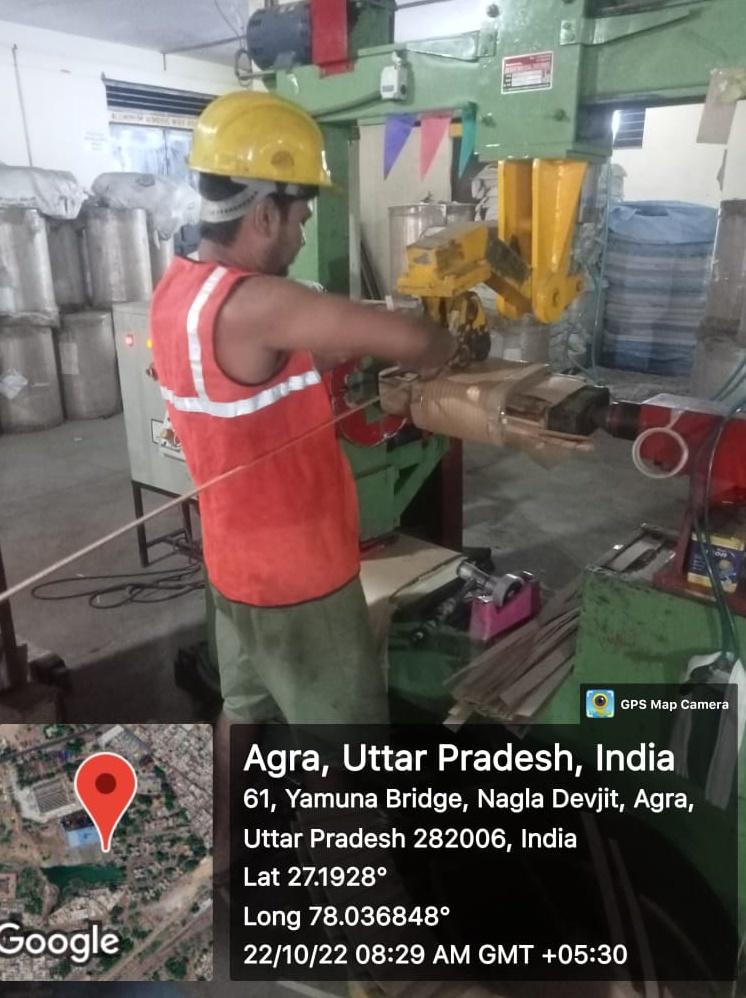 Transformer repairing work is going on at Agra Workshop to resolve Transformer damage related complaints and to provide uninterrupted Supply to Consumers.
<a href="/mduppcl/">MDUPPCL</a> <a href="/MDDVVNL/">MD DVVNL AGRA</a> <a href="/bmsharma21/">B M Sharma</a> <a href="/raviagarwal68/">Ravi Kumar Agarwal</a> <a href="/UPPCLLKO/">UPPCL</a> @DvvnlWorkshop <a href="/SPSINGH80774918/">eeewddvvnlagra</a> <a href="/vivek941125/">Je Workshop Agra</a> <a href="/RoshanP55018951/">Roshan Patel</a>