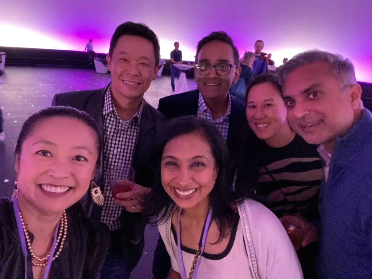 Hanging out under the stars ✨ @AdlerPlanet with this crew! @Chicago_Spine @SusanTsaiMD @AngChaudhariMD @RKalhan at the @NorthwesternMed Medical Staff Reception