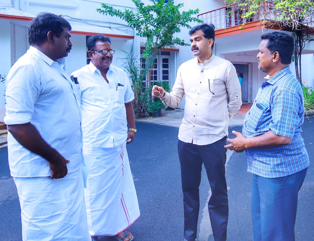 duraivaikooffl's tweet photo. தஞ்சை மாவட்டத்தைச் சேர்ந்த கழகத் தோழர் க.குணசேகரன் அவர்களுக்கு அரசுப் பணி..! https://t.co/m3mFEM5TiO