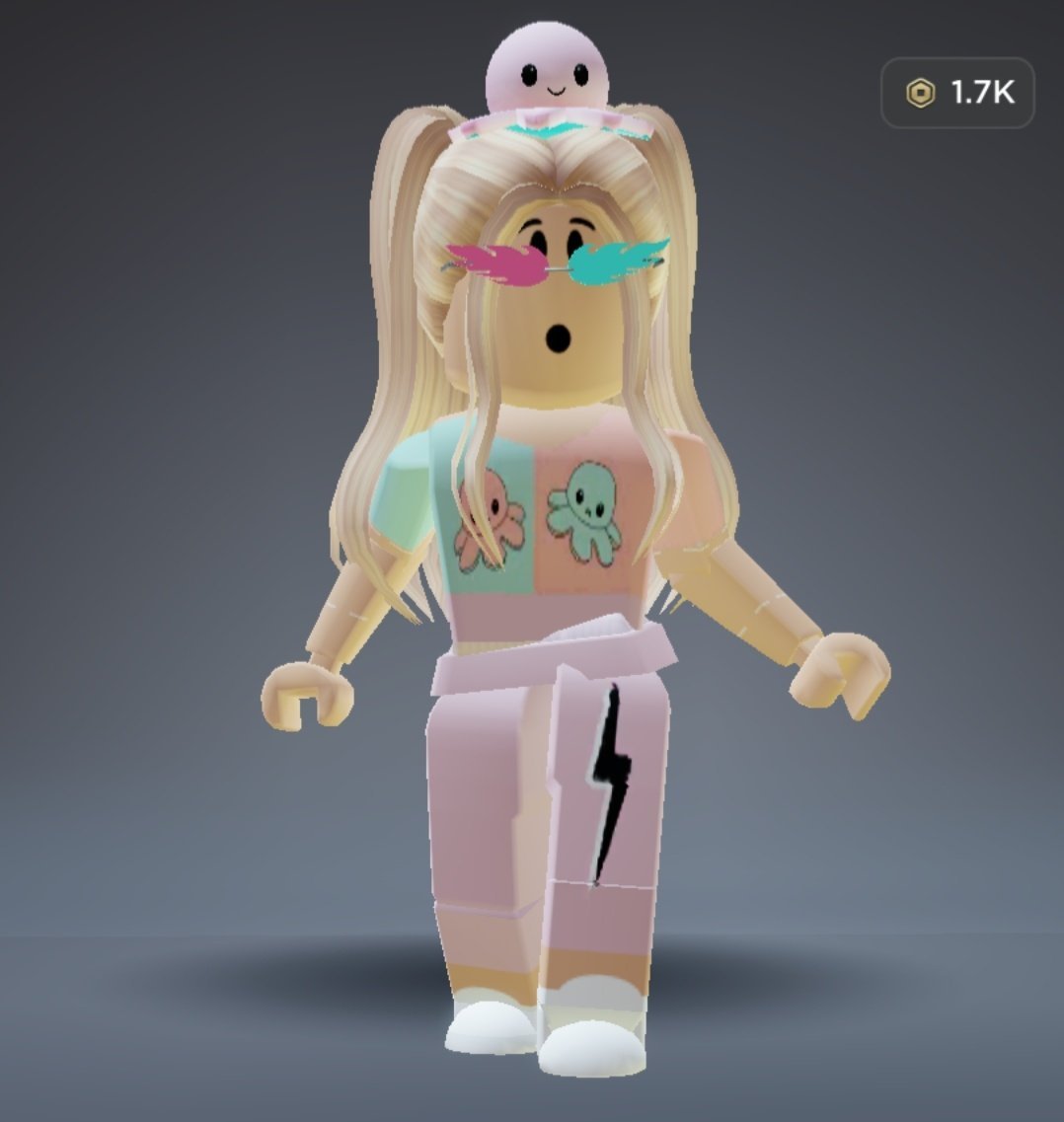 wvlfernn_'s tweet image. [GIVEAWAY | SPONSORED]

Prize: 200 Robux without tax

Rules:
1. Follow me and @Queen_Octi
2. Like and retweet
3. Comment done

Ends: November 6th

#robux #robuxgiveaway