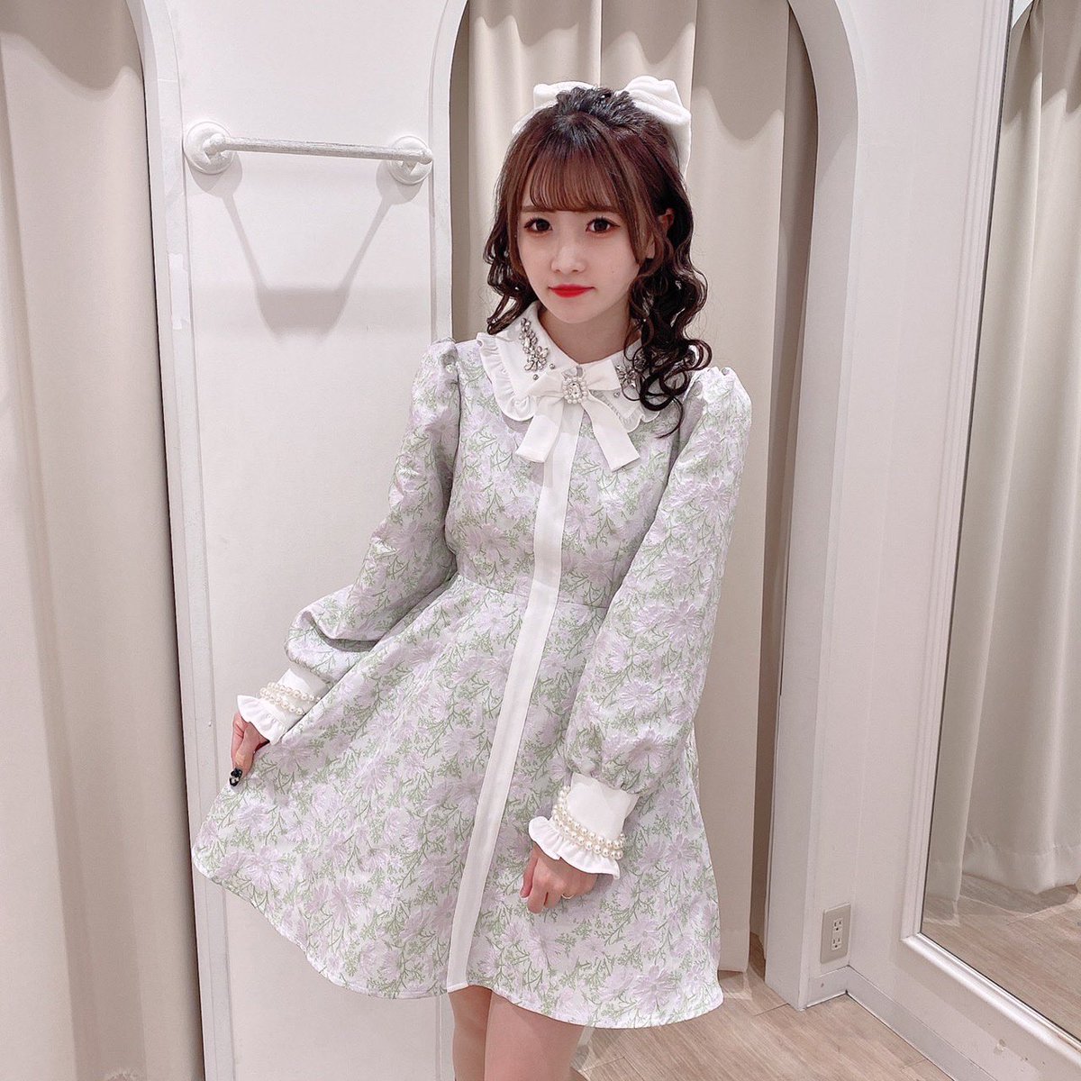 Swankiss_nagoya's tweet photo. 🫖10月22日発売🫖

pearl J/Q O/P
color♡MNT/PNK/BLK
price♡¥14,300(税込)

お花と絶妙なカラーが可愛い
ジャガード素材のO/P💐✨️

袖口のパールがブレスレットのよつな
仕様なので手元まで可愛さの詰まった
1枚となっております🕊️🤍 https://t.co/7zme1A3Au5