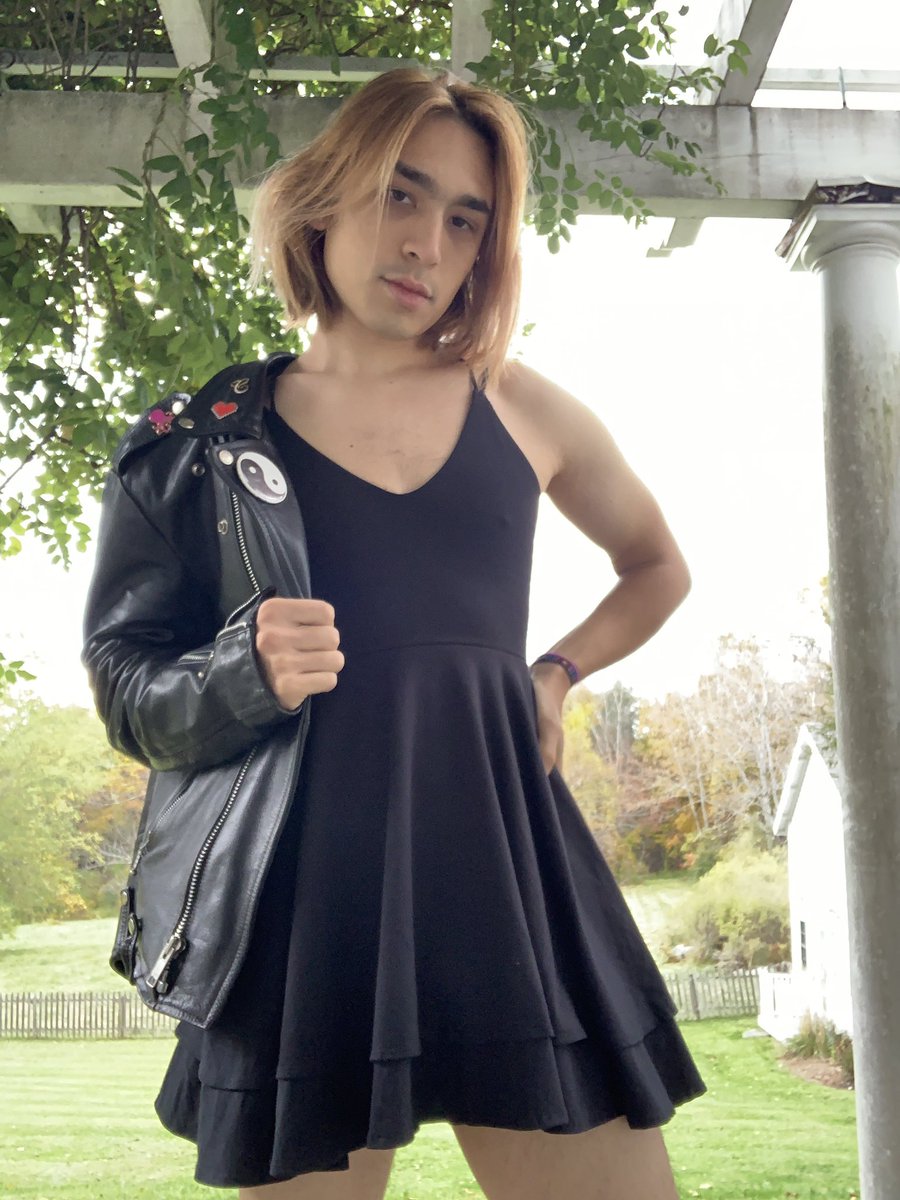 HidariSaikoune's tweet photo. It’s still #femboyfriday so here’s my #femboyfall photoshoot, this year with my fave jacket that really goes with the dress! #femboy #femboydress #boyinadress https://t.co/FMbYvDaVbt