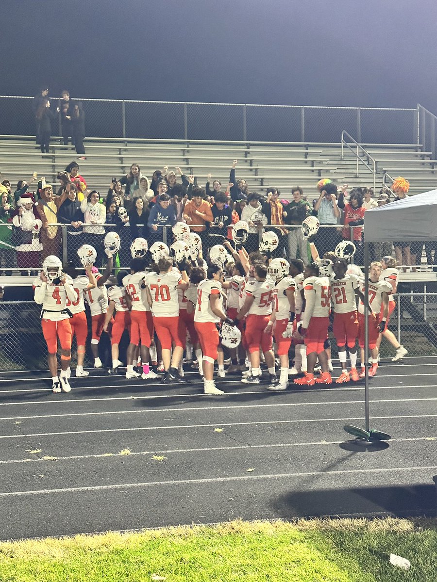 PNHuskieFB's tweet photo. Playoff-bound
#DogPound #PACKstrong #StrongerTogether https://t.co/2U5XxMgiGj