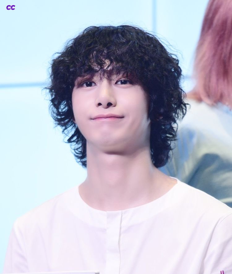 hnubxnaiya's tweet photo. #bringbacktheperm idc https://t.co/Cx9i7Z4utQ