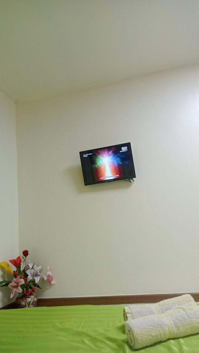 Golf9538's tweet photo. นอนเงี่ยนที่เดอะรีสอด อิอิ https://t.co/GAR6YqGBuN