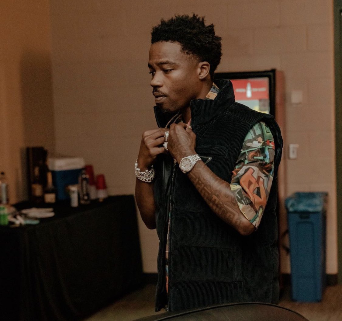 HotFreestyle's tweet photo. Roddy Ricch turns 24 years old today, Happy Birthday 🎈 https://t.co/PD7Tx0pe9v