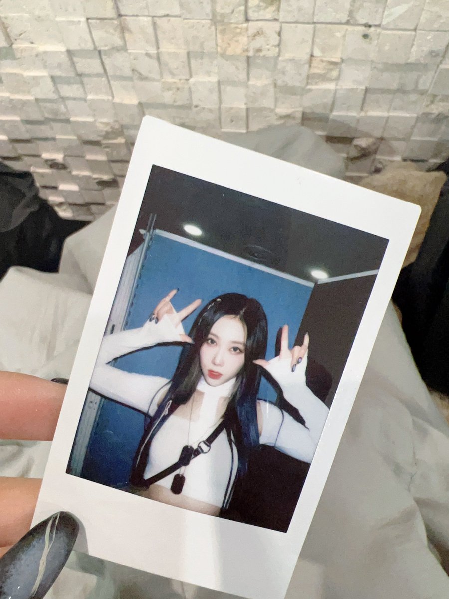 InsomniasBrasil's tweet photo. #DREAMCATCHER #드림캐쳐
#Dreamcatcher_VISION
#DreamcatcherComeback
#Apocalypse_FollowUs
#HANDONG #한동
(2/3) https://t.co/gRQwXim8Yy